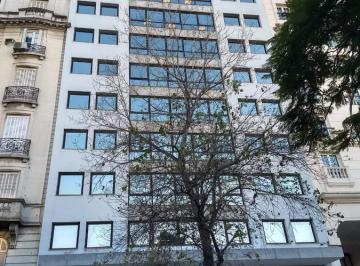 Oficina comercial · 100m² · 1 Cochera · Oficina en Alquiler - 109 m² - 1 Cochera, Excelentes Vistas, Balcon Terraza