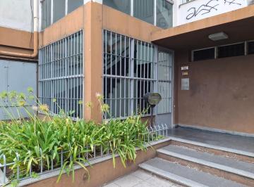Departamento de 1 ambiente, Lomas de Zamora · Alquiler Monoambiente Al Contrafrente. Excelente Ubicación.