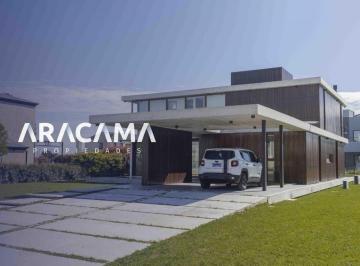 Casa · 185m² · 5 Ambientes · 1 Cochera · Casa en Venta en La Providencia - Canning