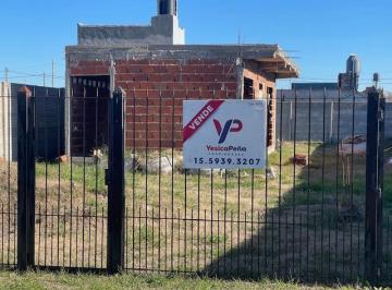 Casa de 2 ambientes, Cañuelas · Lote con Mejoras a La Venta en Primer Etapa Moradas de Máximo Máximo Paz.