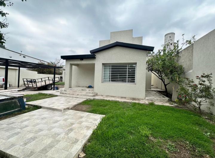 Casa · 170m² · 5 Ambientes · 3 Cocheras