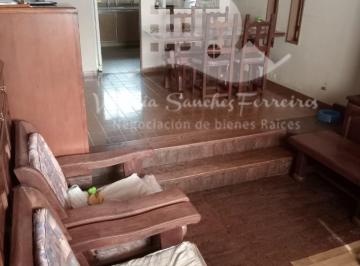 Casa · 130m² · 4 Ambientes · 1 Cochera · Casa a Venta en Quilmes Oeste