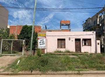 Casa · 100m² · 3 Ambientes · 2 Cocheras · Propiedad Comercial en Venta Colon Entre Rios