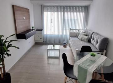 Departamento · 39m² · 2 Ambientes · 1 Cochera · Dpto 2 Amb con Cochera - Plaza Mitre