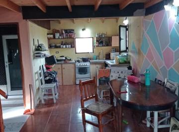 Casa · 72m² · 3 Ambientes · Casa Chalet en Venta Ubicado en Abasto, La Plata, G. B. a. Zona Sur