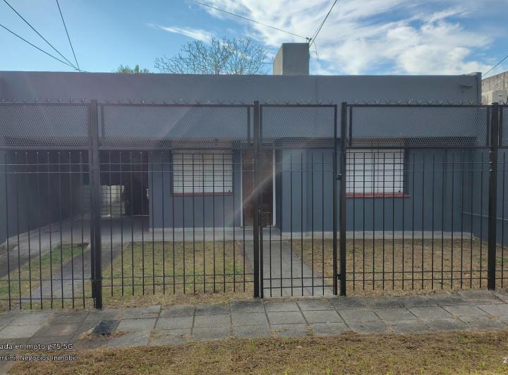 Casa · 100m² · 3 Ambientes · 1 Cochera