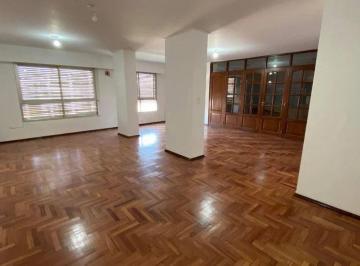 Departamento de 7 ambientes, Córdoba · Piso en Nueva Cordoba