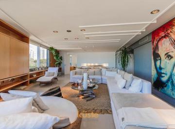 Departamento · 270m² · 4 Ambientes · 1 Cochera · Departamento - Playa Brava