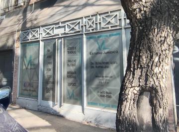 Local comercial , Morón · Alquiler Local en Esquina Comercial