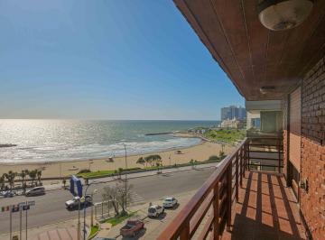 Departamento · 120m² · 3 Dormitorios · 1 Cochera · Alquiler - Temp. 4 Amb C/ Cochera Fija Cubierta y Vista Plena Al Mar.