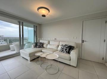 Foto1 · Piso Alto 2 Dorm. con 1 Baño en Ocean Drive, Punta del Este