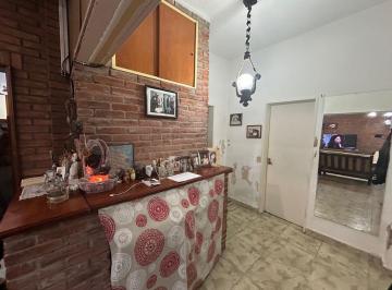PH · 177m² · 4 Ambientes · 1 Cochera · PH en Villa Bonich