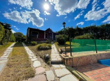 Casa · 370m² · 4 Ambientes · 5 Cocheras · Casa y Complejo de Cabañas en Venta en Huerta Grande