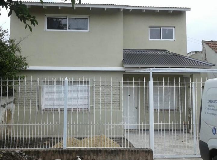 Casa · 400m² · 7 Ambientes · 1 Cochera