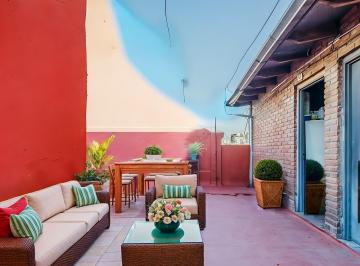 PH · 210m² · 18 Ambientes · PH Al Frente en Villa Crespo: Vivienda con 17 Habitaciones, Terraza y Sin Expensas