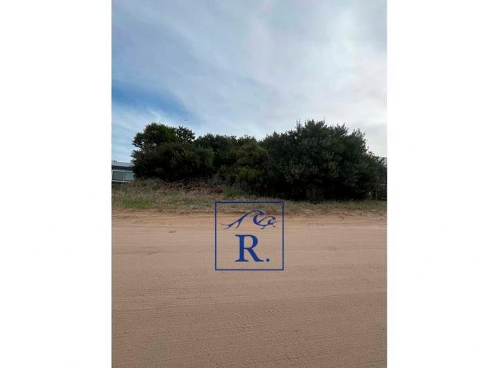 Terreno · 111m²