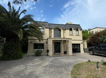 Casa de 4 ambientes, Esteban Echeverría · Excelente Propiedad 4 Ambientes en Saint Thomas