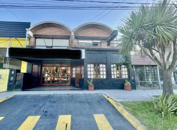 Local comercial · 600m² · Local 320 m Dpto de 4 Ambientes 220 m, Super Amplio, Patio