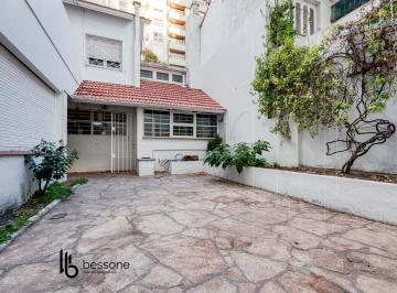 Terreno · 205m² · 6 Ambientes · 4 Cocheras · Casa en Plaza Mitre