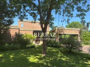 Casa · 190m² · 5 Ambientes · 4 Cocheras · Casa Venta Club de Campo San Francisco Lote de 1450 m² Manzanares Pilar