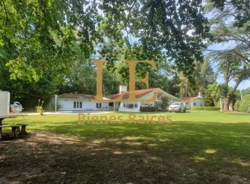 Quinta vacacional · 322m² · 4 Ambientes · 7 Cocheras · Venta Casa Quinta Alta Vista Ing. Maschwitz - Apto Credito