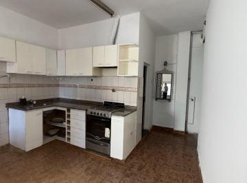 Casa · 50m² · 2 Ambientes · Alquilo en Caseros PH Al Fondo de 2 Ambientes y Medio con Entrada Propia F: 10124