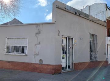 Casa de 4 ambientes, Villa Urquiza · Casa Solo Uso Comercial/profesional