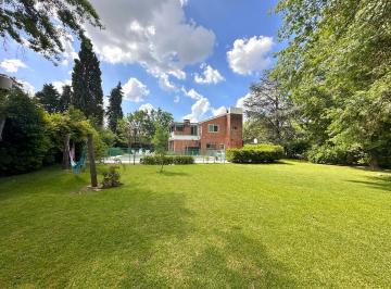 Casa · 150m² · 4 Ambientes · 7 Cocheras · ¡Oportunidad Unica en Tigre! Casa en Lote Esquina Zona Ford