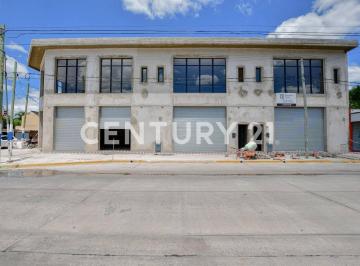 C21-085-987821_2 · Local. | 38 y 133