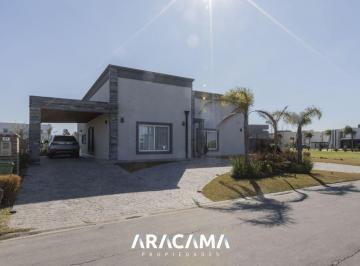 RRA-RR1-1188_2 · Casa en Venta en Lagos de Canning - Canning