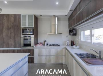 Casa en Venta de 4 ambientes Canning · Casa en Venta en Lagos de Canning - Canning