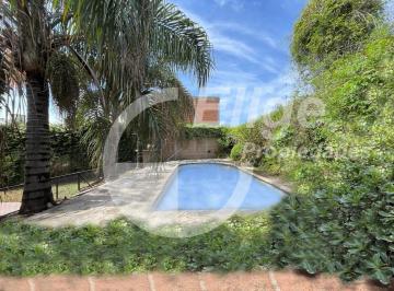 Casa de 6 ambientes, Unquillo · Casa 3 Dorm. en Unquillo, Apto Crédito, Cerca del Centro, con Jardín y Pileta