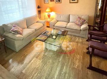Casa · 480m² · 6 Ambientes · 1 Cochera · Venta de Chalet 6 Amb. S/l 8.66x27 m² en Ramos Mejía C/piscina, Quincho y Parrilla
