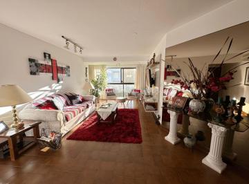Foto1 · Apartamento en Venta de 2 Dorm. en Torre Cristal, Punta del Este.