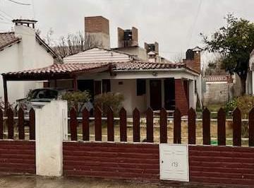 Foto · Oportunidad! Hermosa Casa en Venta Apta Para Vivienda - Veraneo - Alquiler Temorario