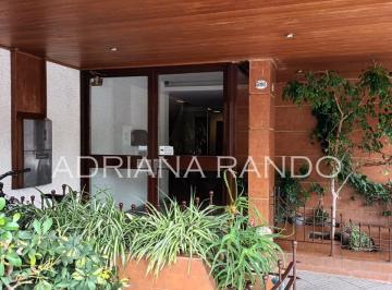 Departamento de 4 ambientes, Villa del Parque · Hermoso Departamento de 4 Ambientes Al Frente con Balcon y Espacio Guardacoche