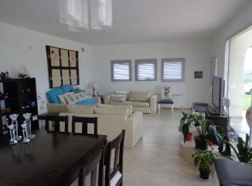 Casa · 290m² · Casa en Venta en Causana 3 Dorm.