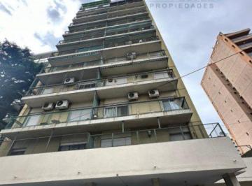 Departamento de 4 ambientes, Quilmes · Excelente Departamento de 4 Ambientes con Cochera