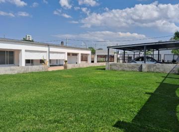Casa · 318m² · 7 Ambientes · 4 Cocheras · Casa + Dos Lotes en Colonia San Jose, Santa Fe