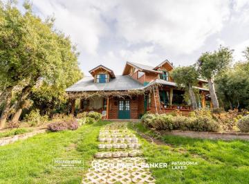 Casa · 186m² · 7 Ambientes · 1 Cochera · Casa en Venta en Barrio "Casa de Piedra" Bariloche