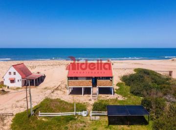 Foto1 · Venta de Casa en Primera Linea Al Mar, Punta del Diablo