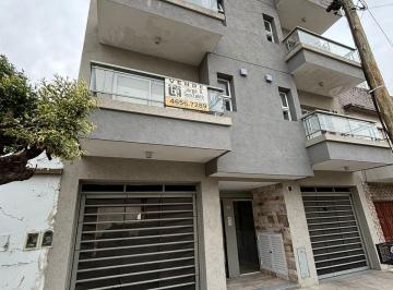 Departamento de 2 ambientes, La Matanza · Venta de Semipiso en Ramos Mejía con Tres Cocheras