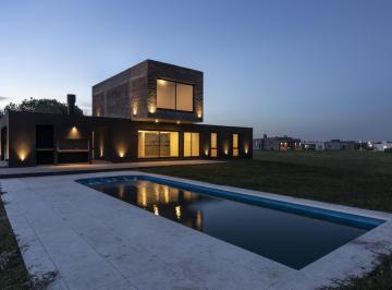 Casa · 150m² · 4 Ambientes · 1 Cochera · Casa Venta Lujan Barrio Cerrado Los Juncos 4 Ambientes