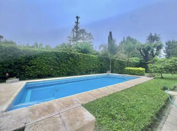 Casa · 200m² · 6 Ambientes · 2 Cocheras · Casa en Alquiler Temporario Barrio Parque Pero