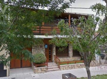 Casa · 533m² · 7 Ambientes · 2 Cocheras · Casa - Banfield Este