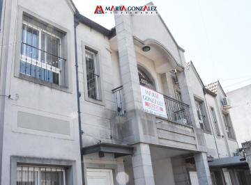 Casa · 84m² · 4 Ambientes · 1 Cochera · Duplex 4 Amb en Venta