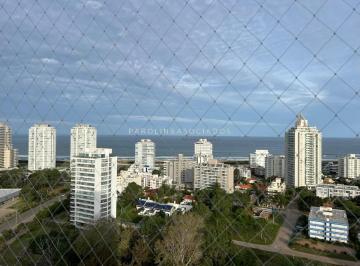 Foto1 · Apartamento en Venta de 2 Dorm. en Ocean Drive II, Punta del Este.