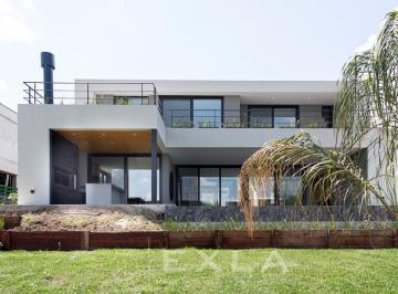 Casa · 451m² · 5 Ambientes · 1 Cochera · Casa en Venta en El Yacht, Nordelta, Tigre