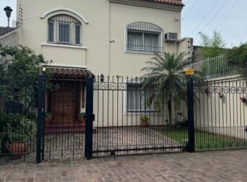 Casa de 4 ambientes, Morón · Juan B. Alberdi 1200. Villa Sarmiento