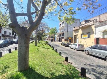 PH de 6 ambientes, Parque Avellaneda · Tipo Casa 6 Ambientes Al Frente Super Amplio 7 X 30 Aprox (A Refaccionar)